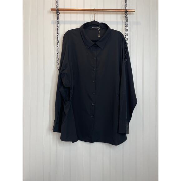 NWOT BloomChic Women’s Black Cut Out Side Long Button Down Shirt Plus Size 3X - Picture 1 of 7